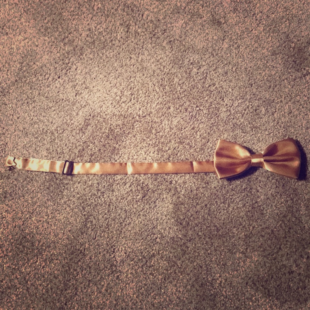 Gold Clip-on Bow tie